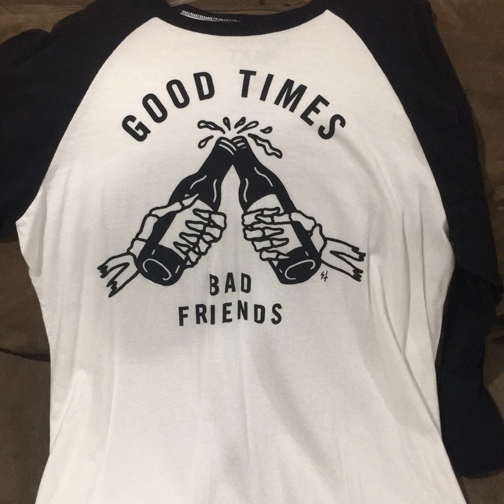 Black and White 3/4 Sleeve